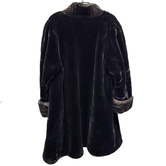 Vintage 70s Furrocious Faux Fur Long Swing Coat - Made in Canada - L/XL - Picture 4 of 14